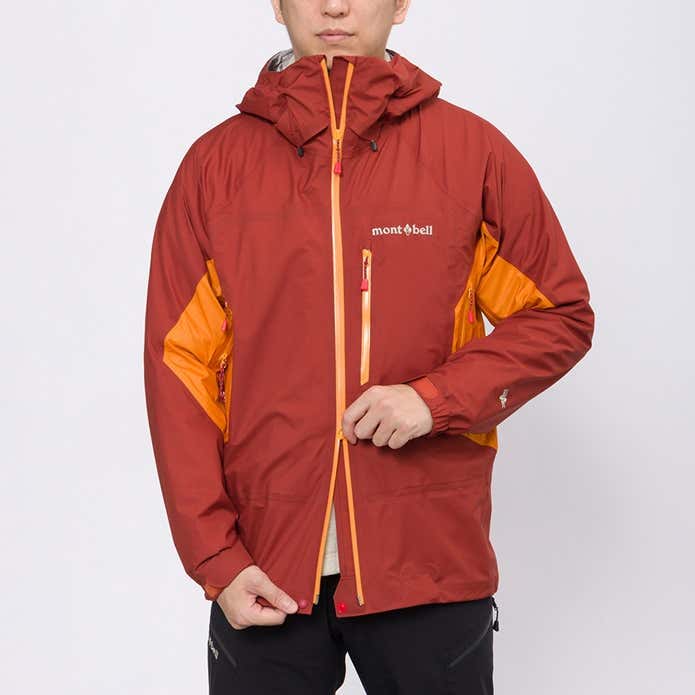 ダイナアクション パーカを着る人