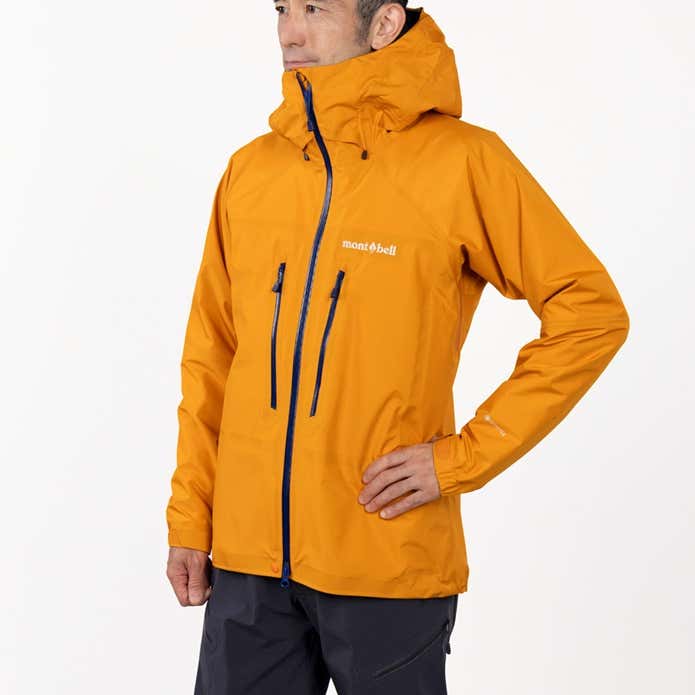 ディナリパーカ Men'sを着る人