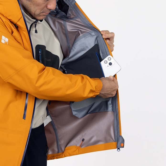 ディナリパーカ Men'sのポケット