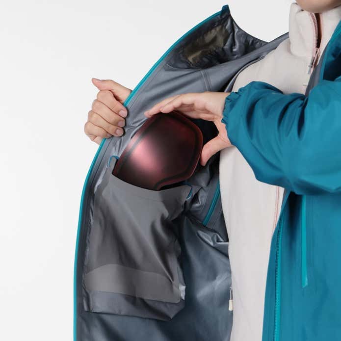 ディナリパーカ Women'sのポケット