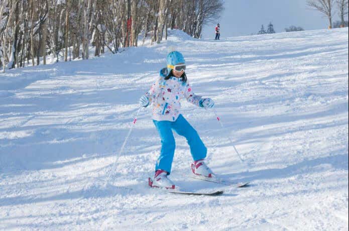 2023-24年冬】キッズ用スキーウェアのおすすめは？人気モデルを紹介