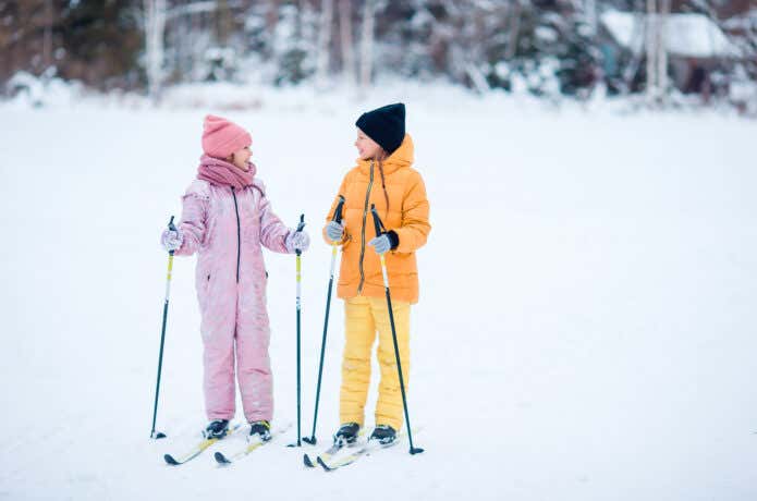 2023-24年冬】キッズ用スキーウェアのおすすめは？人気モデルを紹介