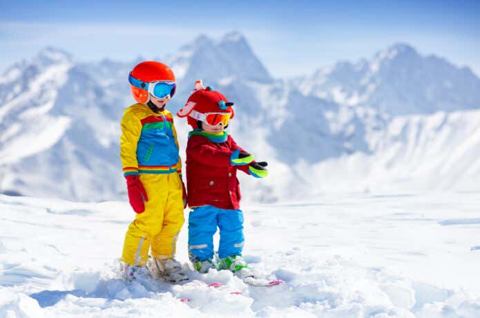 2023-24年冬】キッズ用スキーウェアのおすすめは？人気モデルを