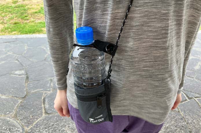 ペットボトル固定ホルダーが付属