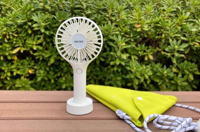 キャンプでも使える卓上扇風機