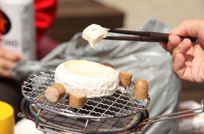 カマンベールでつくるチーズフォンデュ