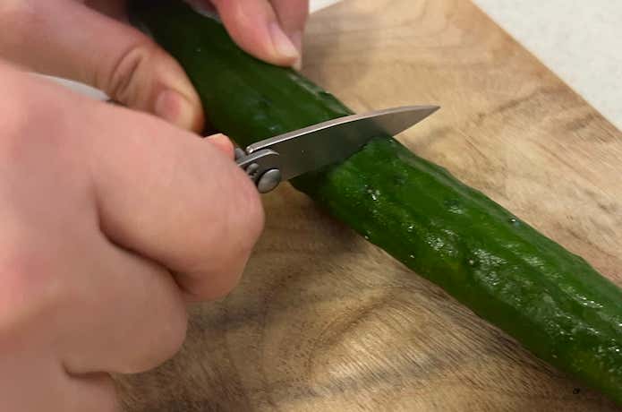野菜など硬いものもよくきれる
