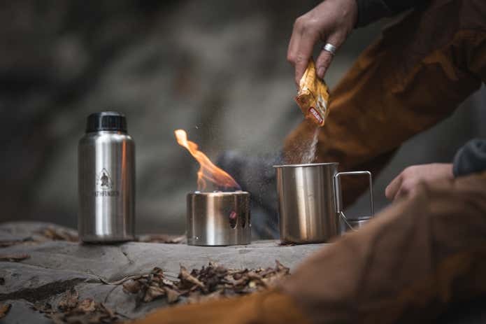 アウトドアでコーヒーを作る