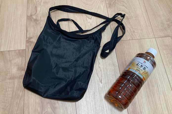 ペットボトル1本がすっぽり入る大きさ