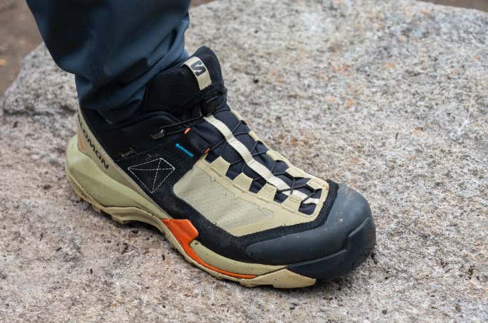 サロモン　X ULTRA ALPINE GTX　アッパーにフォーカス