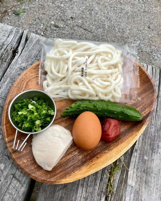 冷やし梅うどん　材料