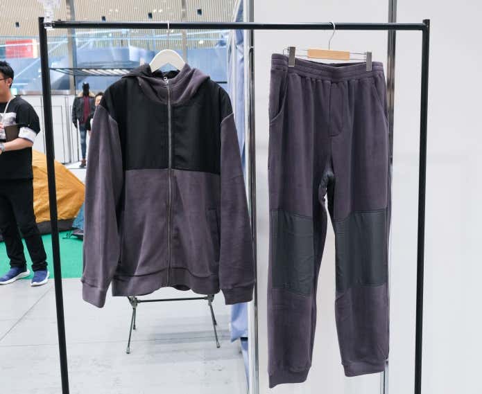 【1,900円】エラストフリース フルジップフーディ
【1,900円】エラストフリース パンツ