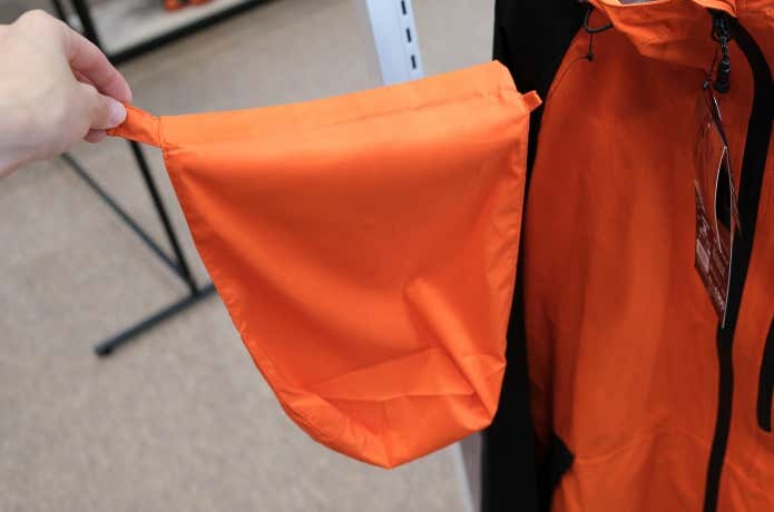INAREM プレミアム BAGIN トレックフーディー　付属袋
