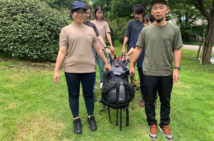 6名・片手での搬送