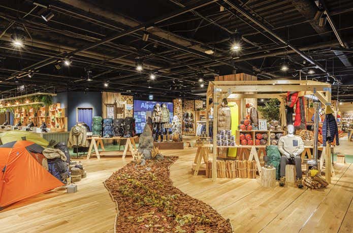 Alpen FUKUOKA
アウトドアショップ 店内