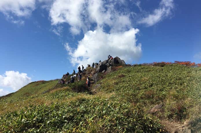 三ツ石山の山頂手前