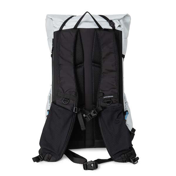 LUNDY LT25のショルダーハーネス
