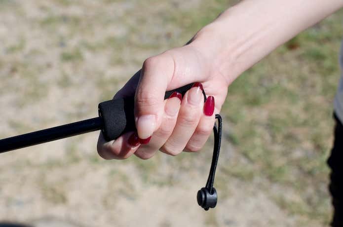 女性の手でも握りやすいグリップ