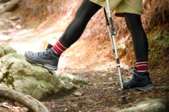 登山者の足元