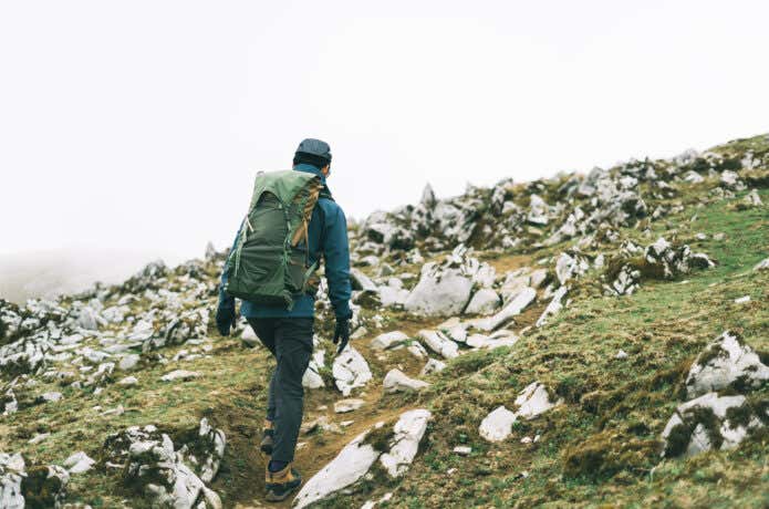 雨の秋山登山