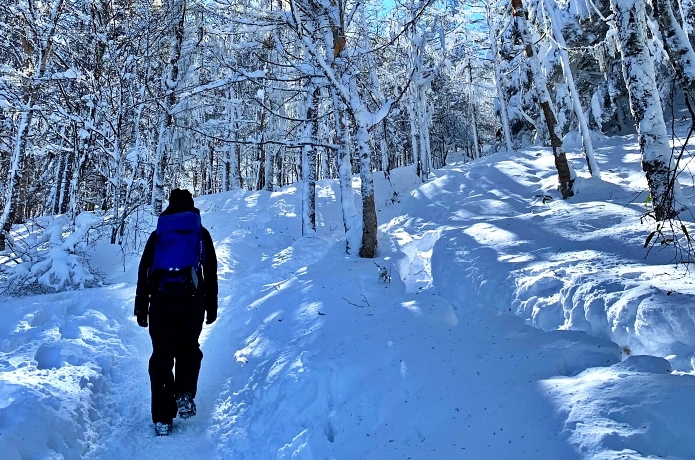 冬の低山で重宝するチェーンスパイク
