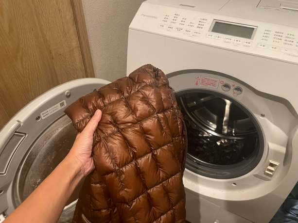 ダウンを洗濯機で洗う