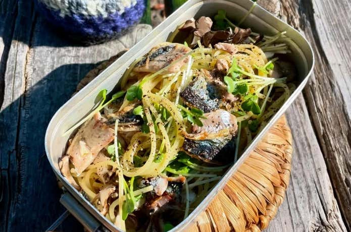 メスティンで作る秋刀魚と舞茸の和風パスタレシピ
