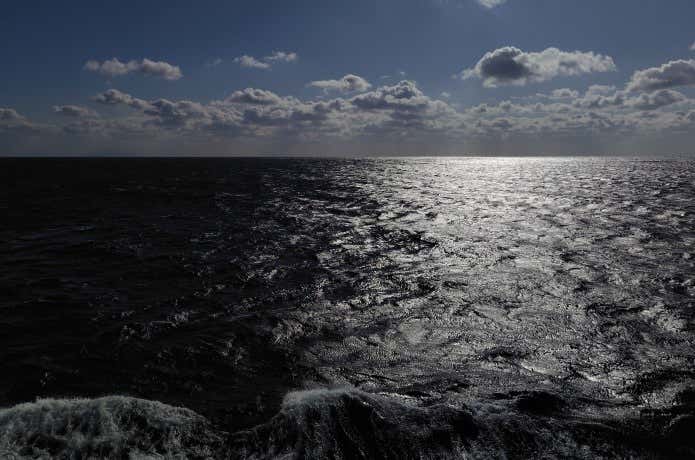 伊豆七島までの海