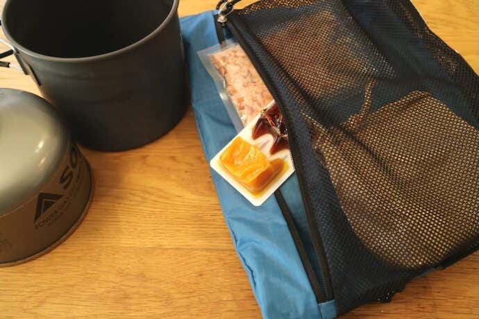 袋に入れた卵かけ風ご飯のたれ