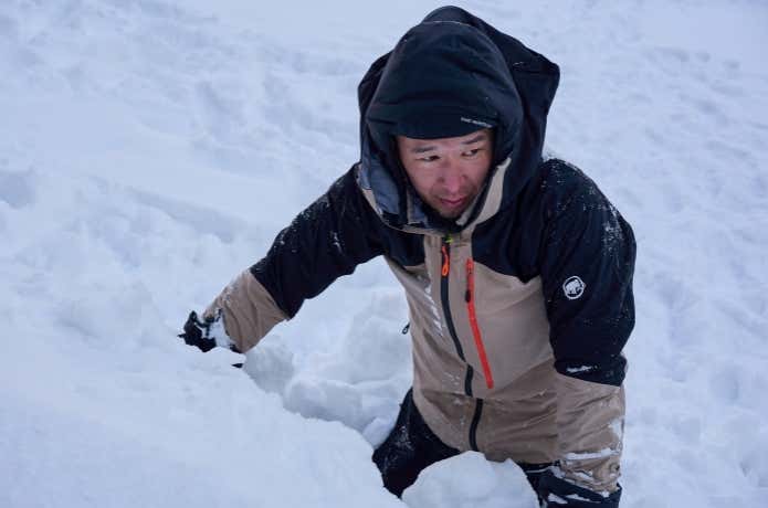 雪山でビーコン検証