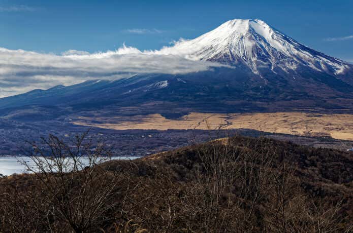 石割山からの山中湖と富士山