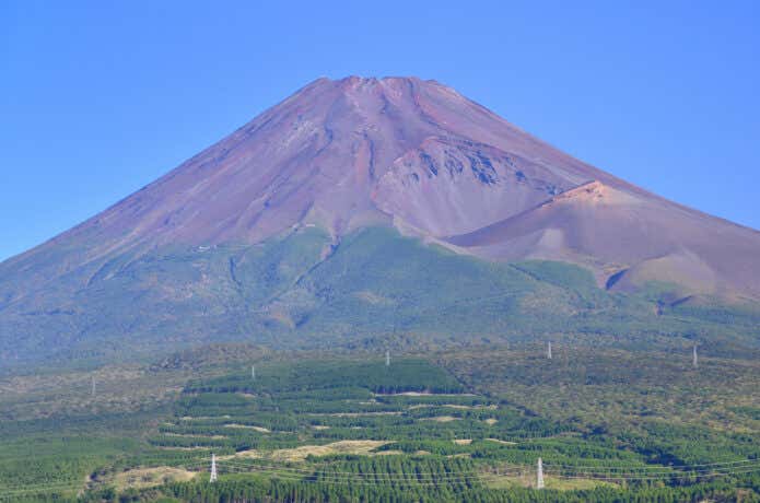 越前岳中腹からの夏の富士山