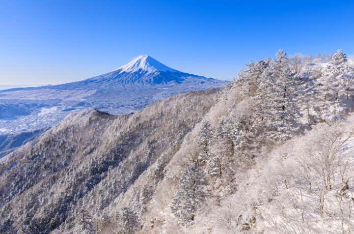 三ツ峠山の霧氷と富士山