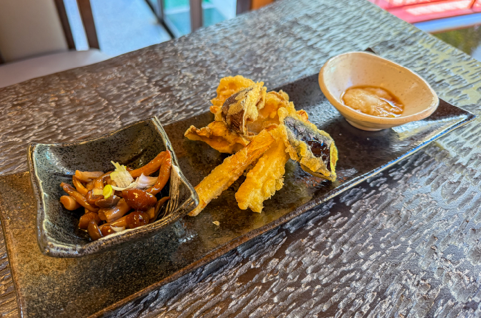 陣馬そば山下屋のそば前