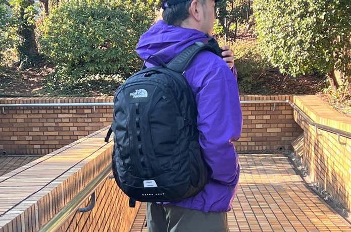 エクスショットを背負う人