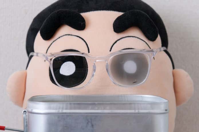 ダイソー　めがねくもり止め　ペンタイプを塗った方だけ曇っていない様子