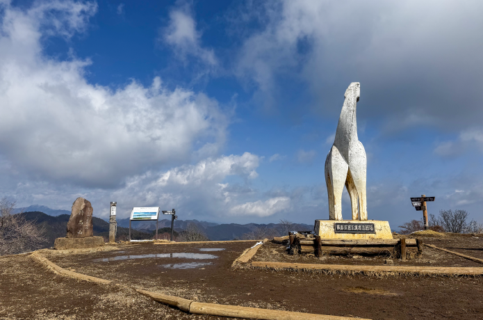 陣馬山山頂