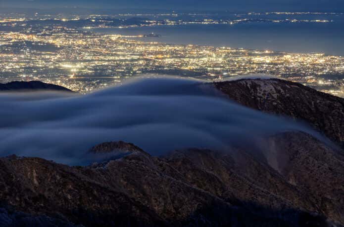 塔ノ岳からの夜景