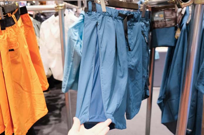X Shelter 暑熱ショートパンツ　サイドのベンチレーション