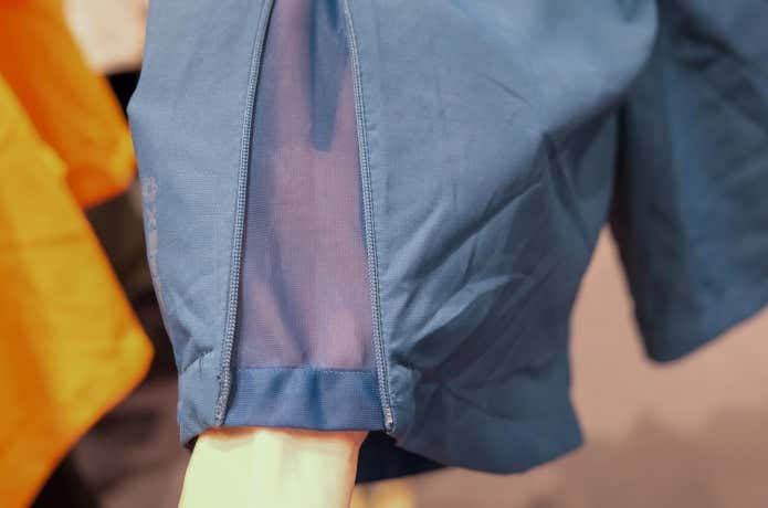 X Shelter 暑熱ショートパンツ　サイドのベンチレーションの透け感
