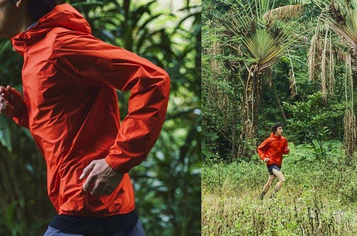 左：赤いレインウェアを着て走る男性
右：ジャングルのような場所をトレイルランニングする男性　Goldwin