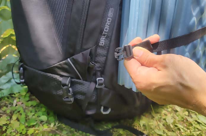 サイドへ固定できない