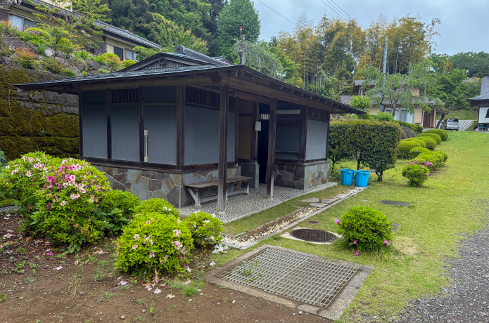 顕鏡寺にあるトイレ