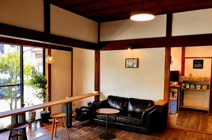 アメイズコーヒーハウスハコネの店内