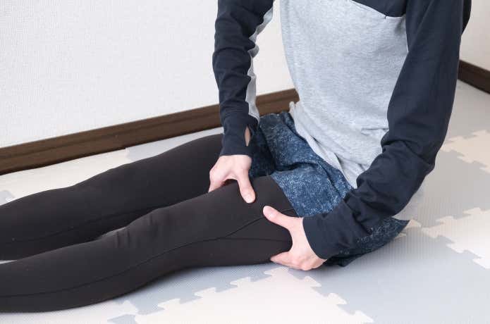 股関節をほぐす動き
