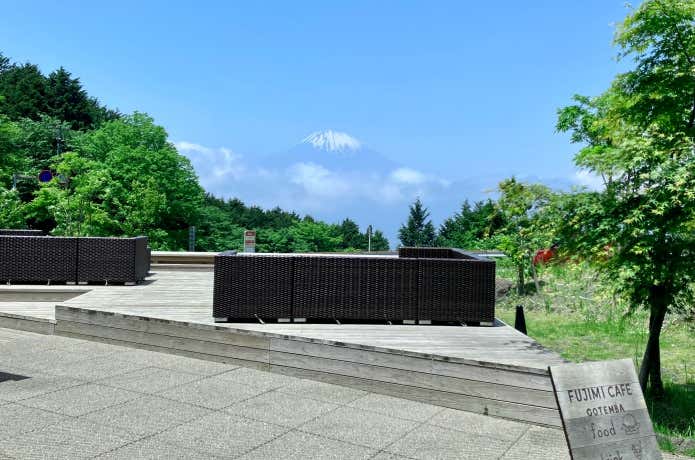 FUJIMI CAFEから見える富士山