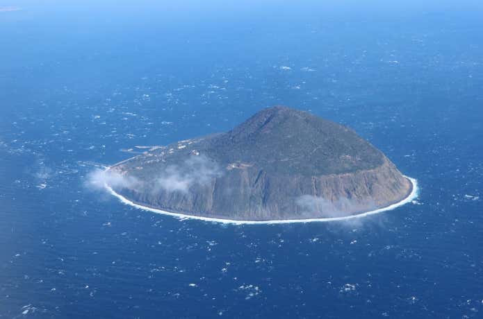夏こそ最高！忘れられない絶景！僕が愛する「島登山」（伊豆諸島編）