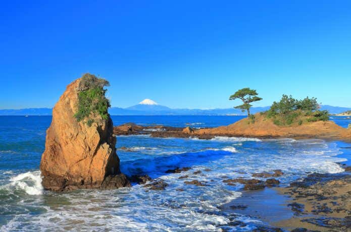 秋谷海岸・立石