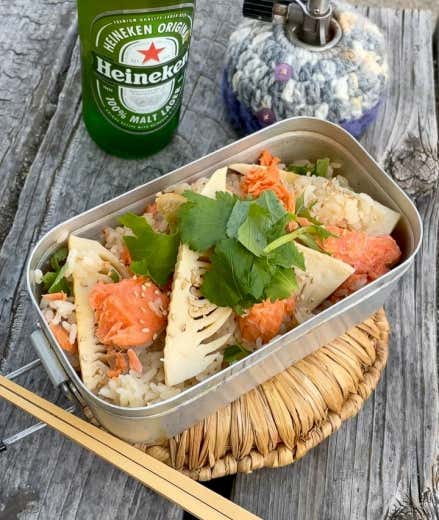 たけのこと鮭の炊き込みご飯 完成