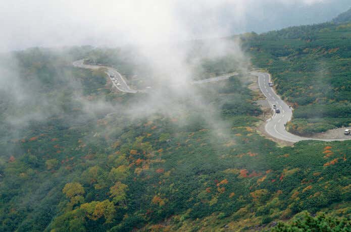 便利な山岳道路ですが……